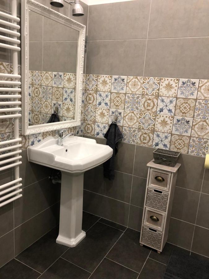 Katus Apartman Apartment Eger Bagian luar foto