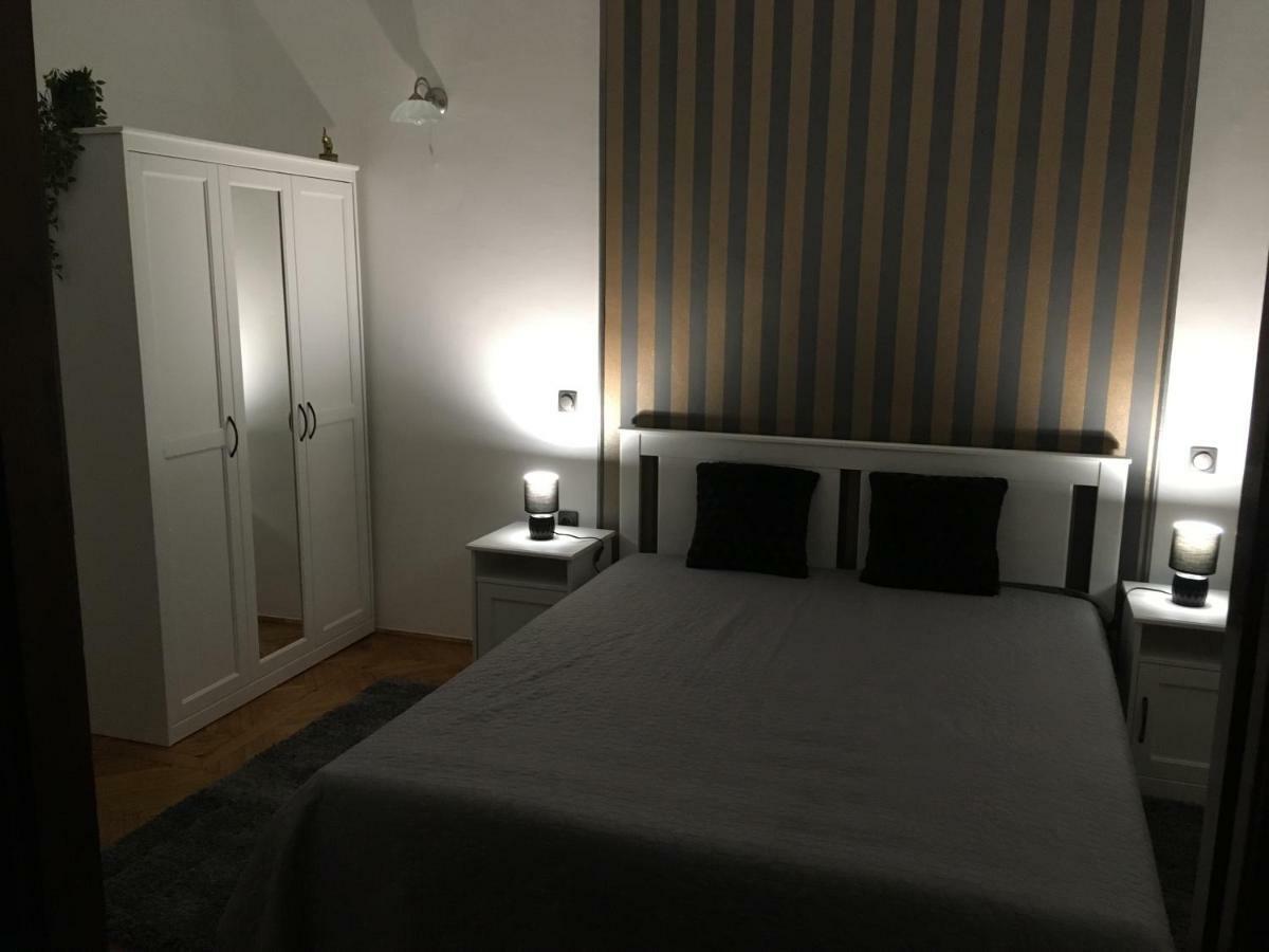 Katus Apartman Apartment Eger Bagian luar foto